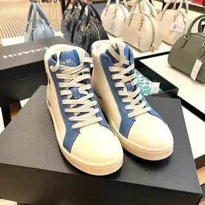 COACH★おしゃれ★Clip High Top Sneaker★日本未発売 送料無料! Coach | Shoes | Coach Clip High Top Sneaker With Patch Women